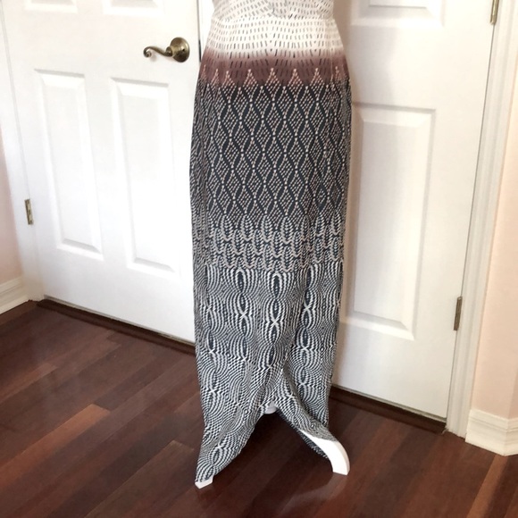 Like Mynded Maxi Navy Pattern Wrap Dress SZ S - Picture 2 of 11